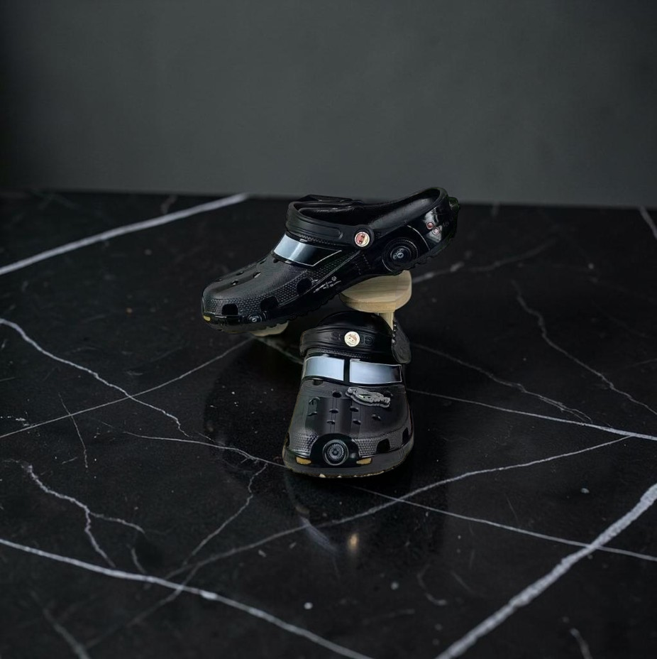 Crocs Batman Black