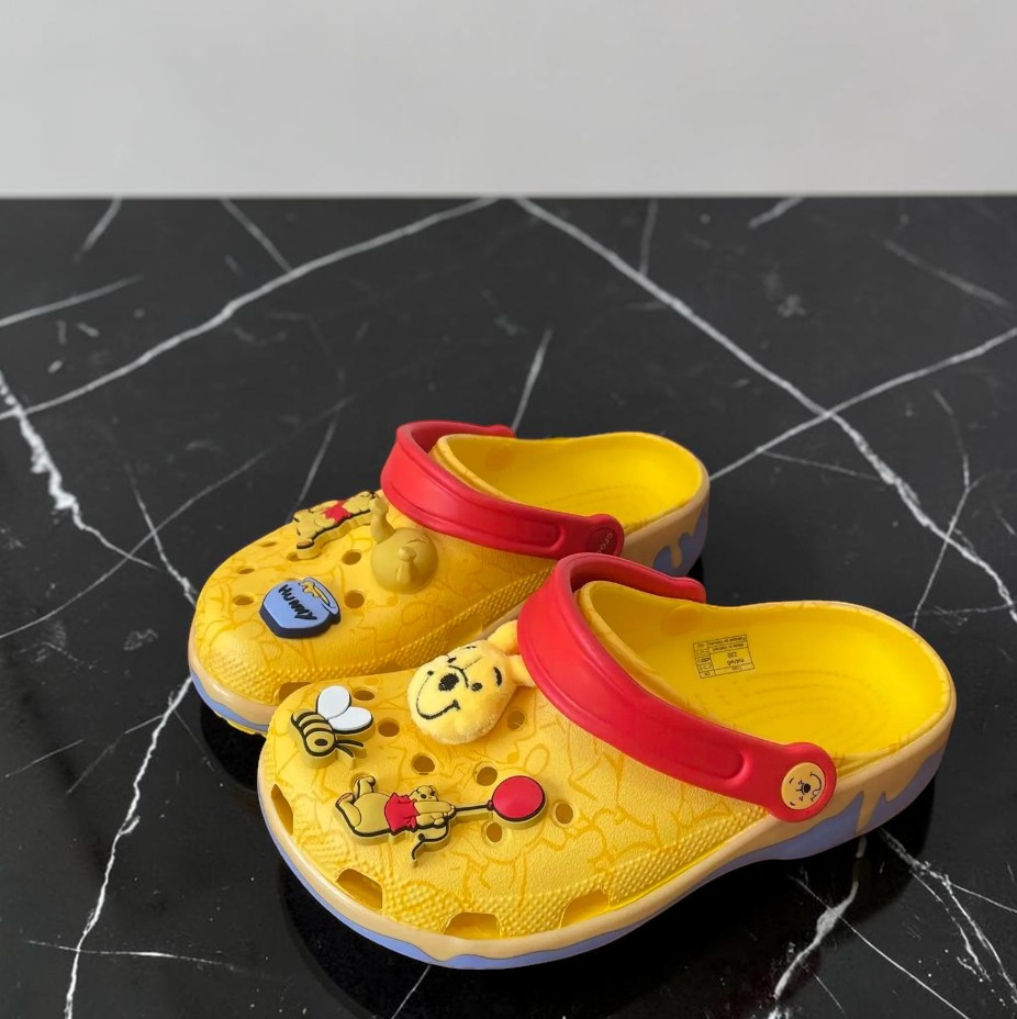 Crocs Winnie L'ourson